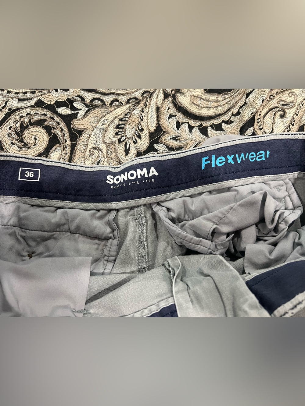 Sonoma Light Gray Men’s Flat Front Shorts - Picture 2 of 3